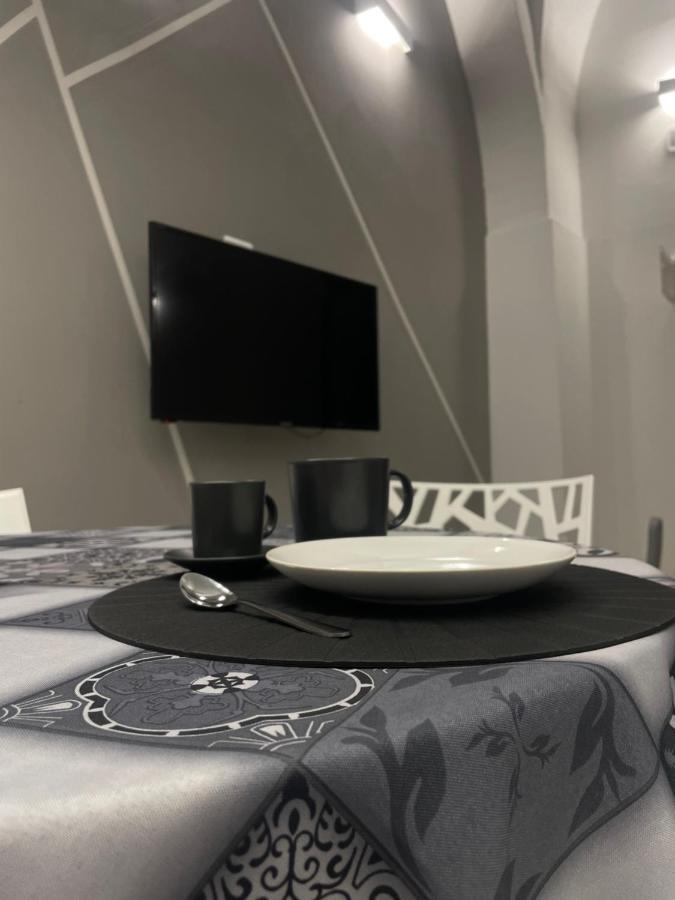 Opificio Apartment Catania Bagian luar foto